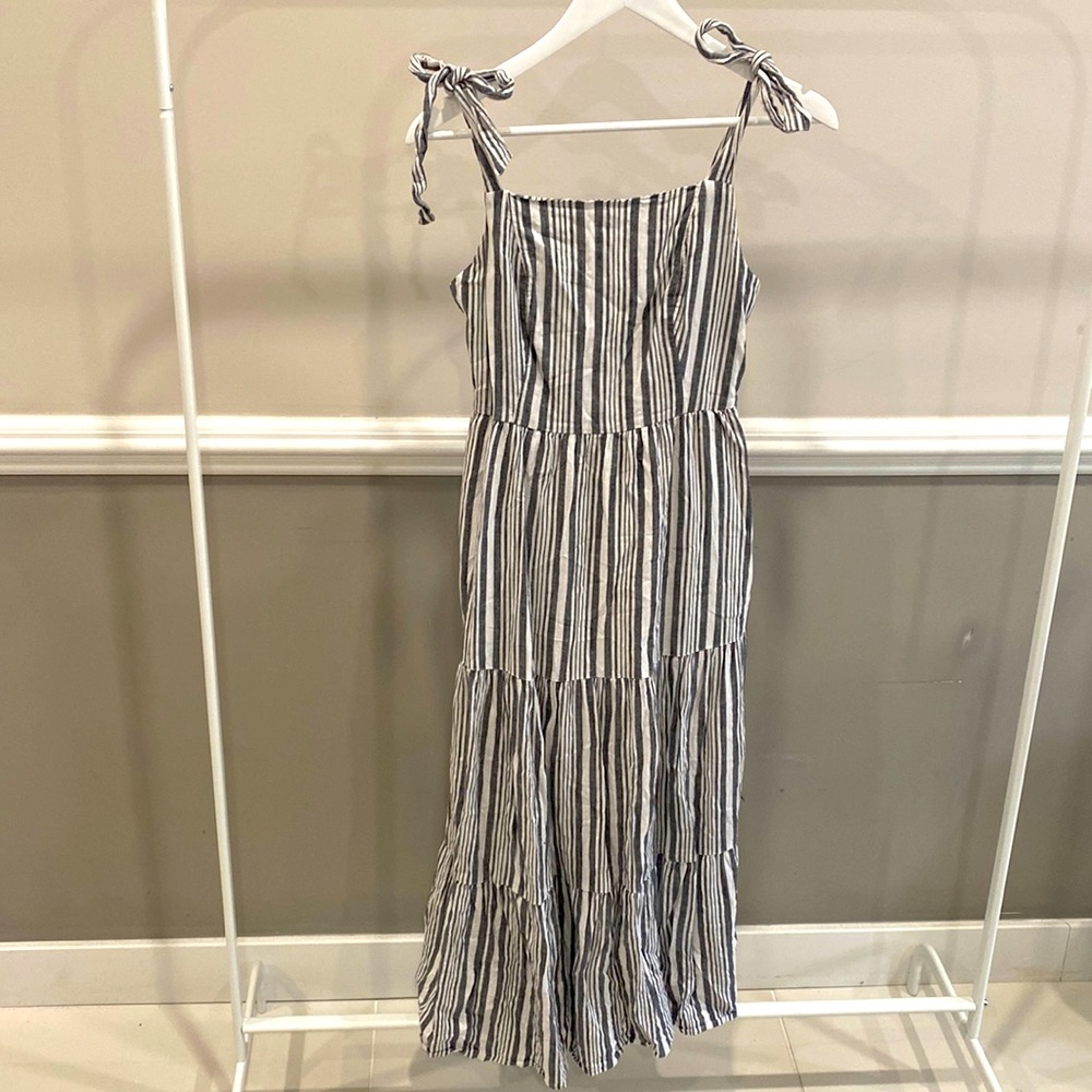 Old Navy Striped Linen Dress with Pockets and Tie Straps Size S